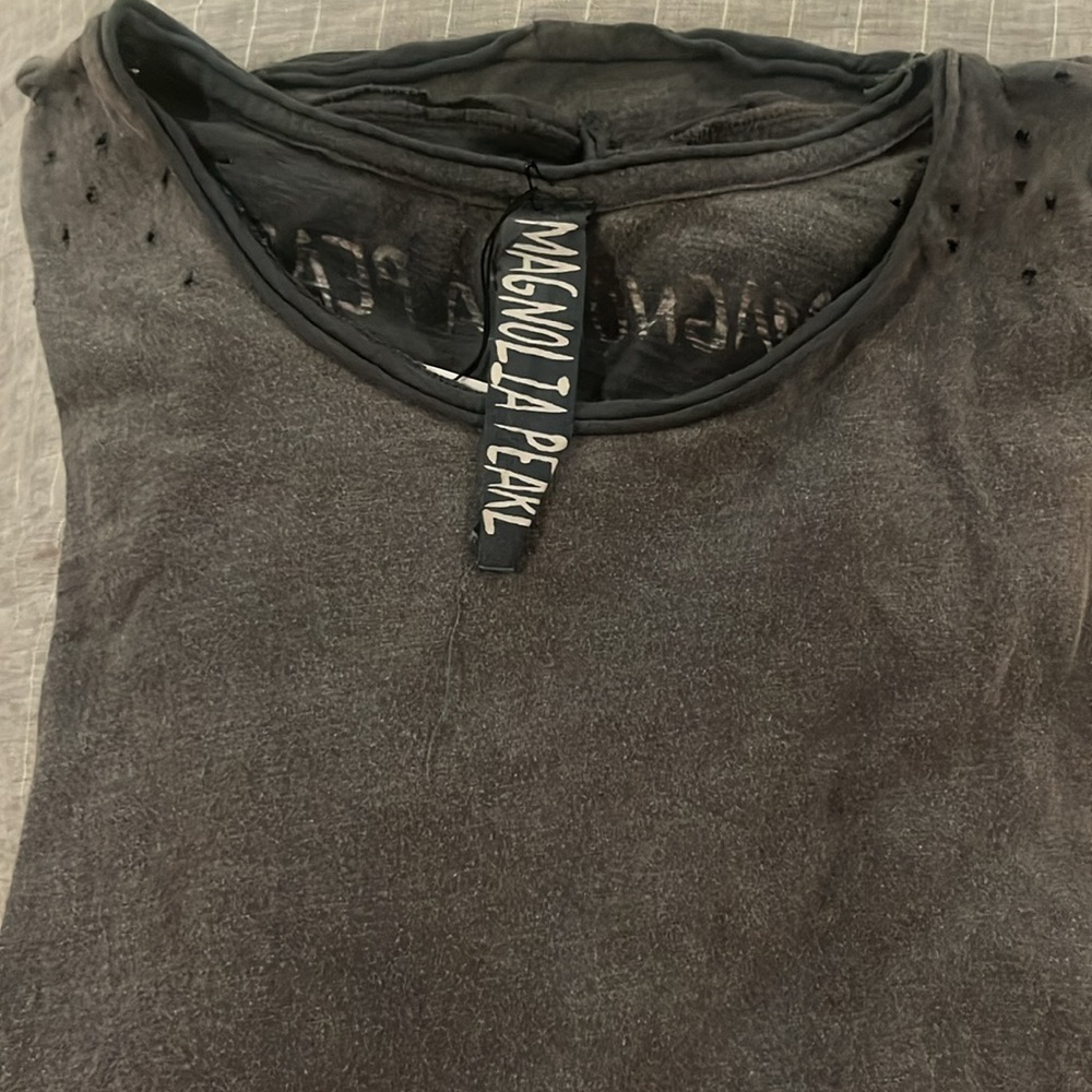Magnolia Pearl gray long sleeved T